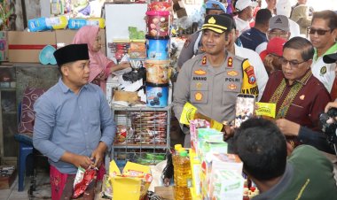 Pastikan Harga dan Stok Sembako Aman, Kapolres Sumenep Bersama Forkopimda Turun Langsung ke Pasar Anom